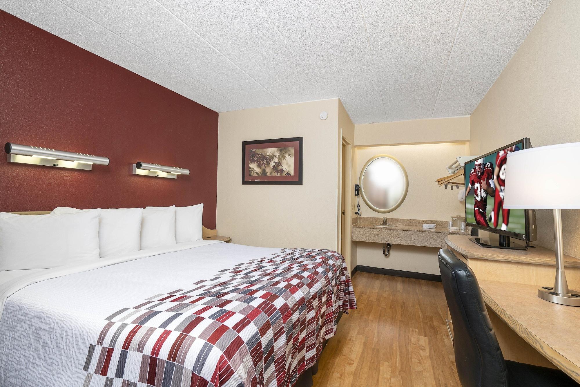 Red Roof Inn Louisville Fair And Expo Exterior foto