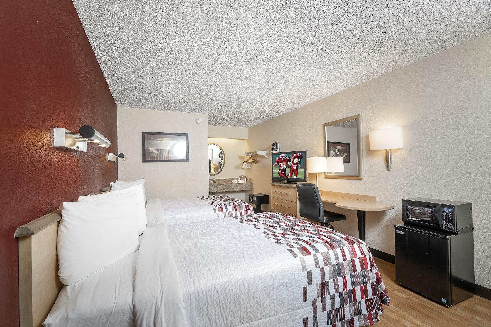 Red Roof Inn Louisville Fair And Expo Exterior foto
