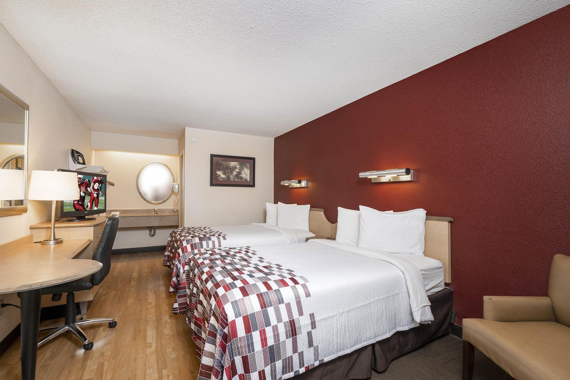 Red Roof Inn Louisville Fair And Expo Exterior foto