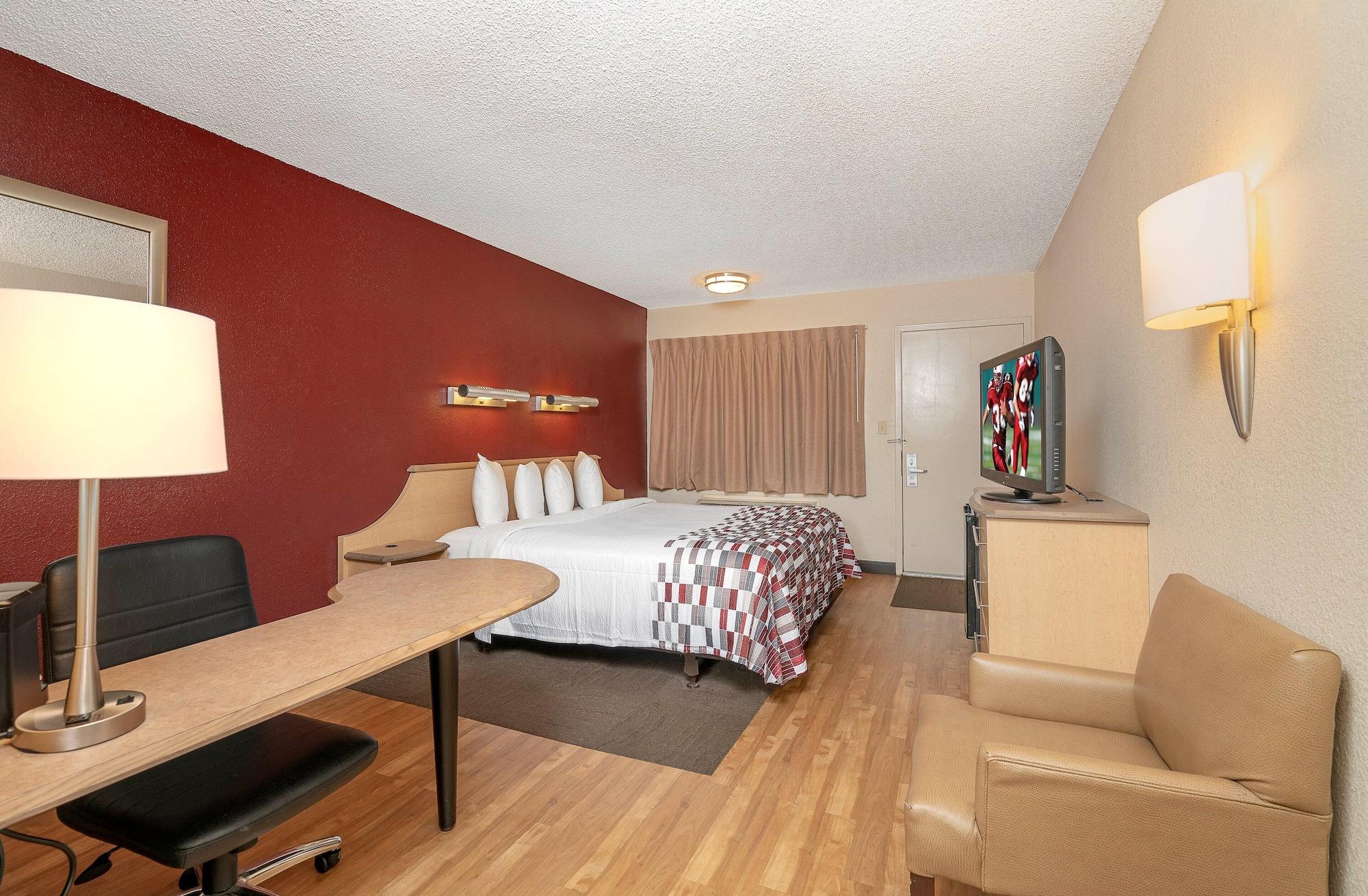 Red Roof Inn Louisville Fair And Expo Exterior foto